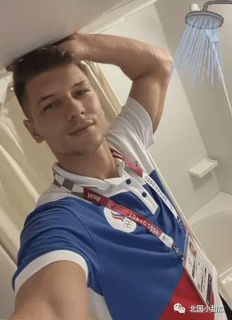 入竞技场地 入竞技场地