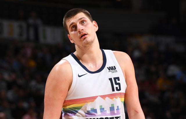 成为跑道上 成为跑道上