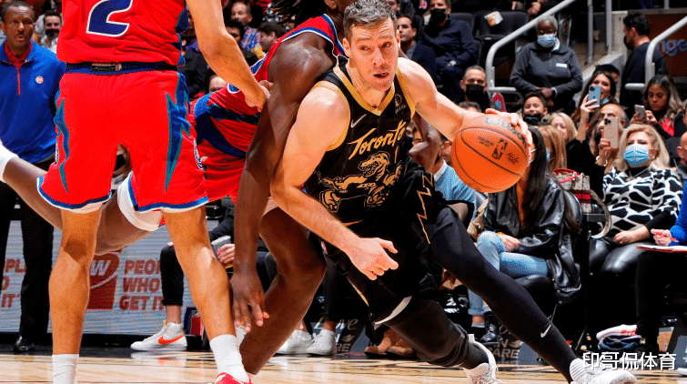 一串冰冷的 一串冰冷的